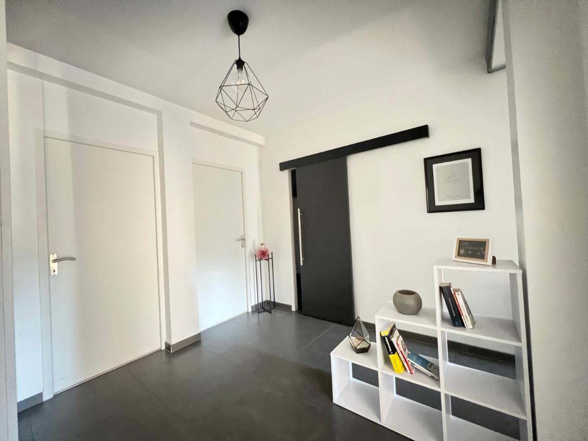 Superbe Appartement Centre Ville Nîmes Esterno foto